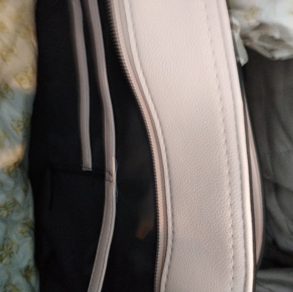 Guess shoulder bag - Picture 11 of 11